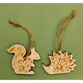 *61727 DEKOR fa öszi díszek mókus, süni natúr/fehér, akasztható