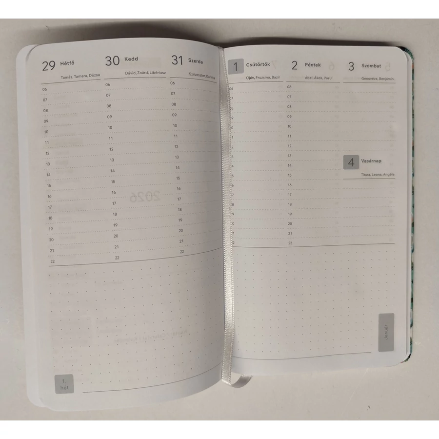 *39192 HATÁRIDŐNAPLÓ 2026 A5 heti keskenyített TOPTIMER Joy 018 3D dombornyomott