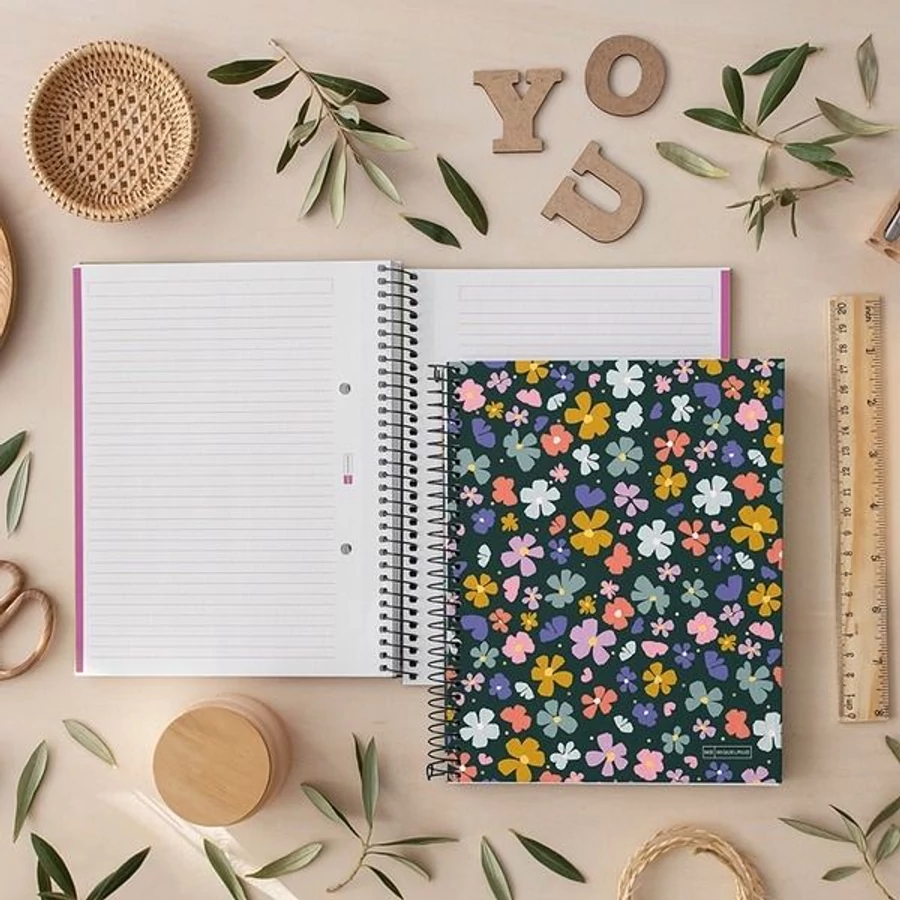 *49958 FÜZET spirál A4 MQ Spring Night 4reg. = karton 4*30lap  4335