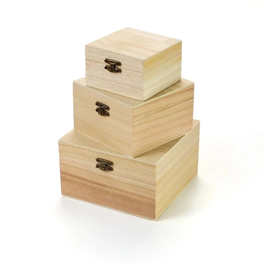 *61707 DOBOZ fa natur négyzet alakú, csatos 15*15*9cm  3/1